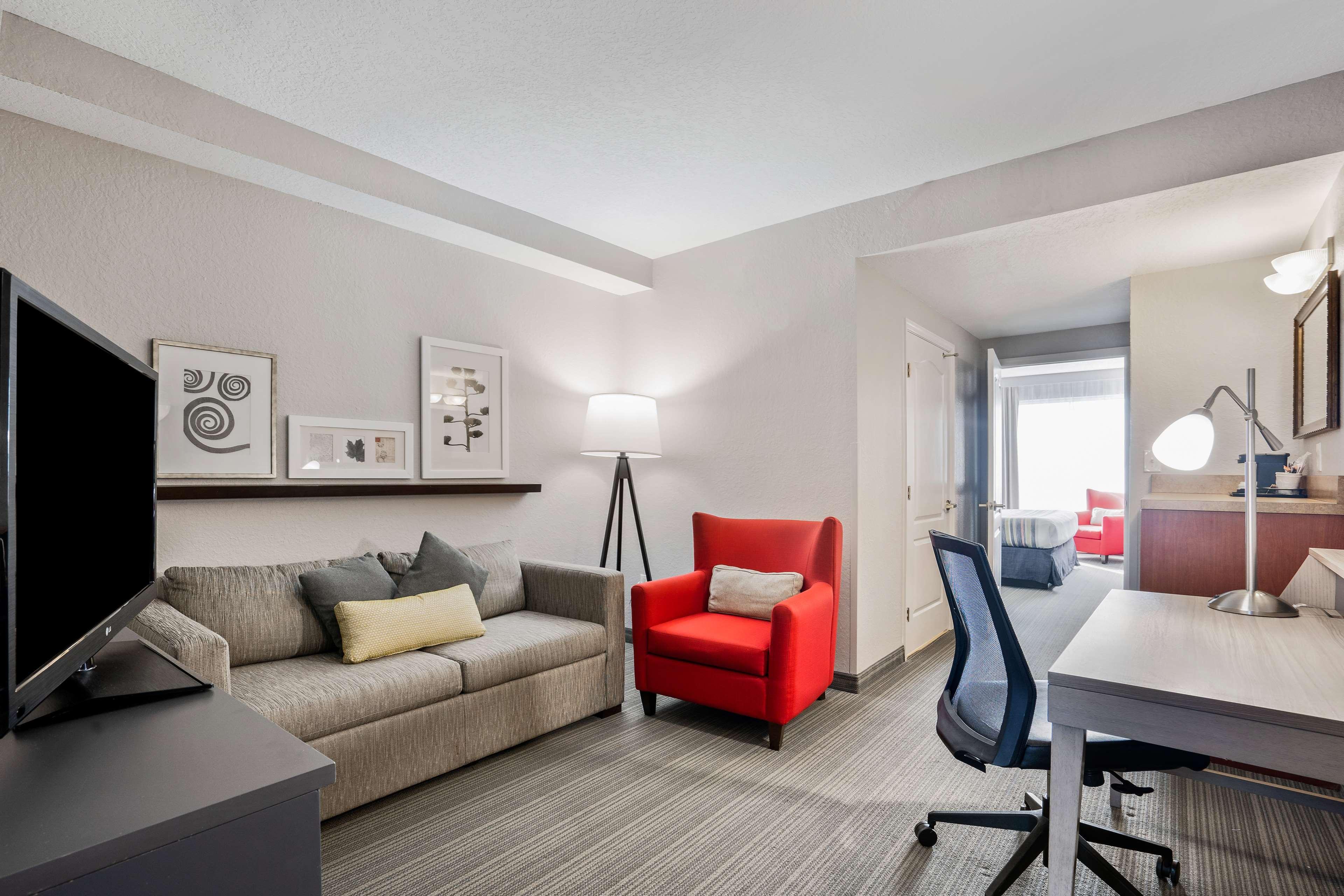 Country & By Radisson, Port Canaveral, Fl 3*