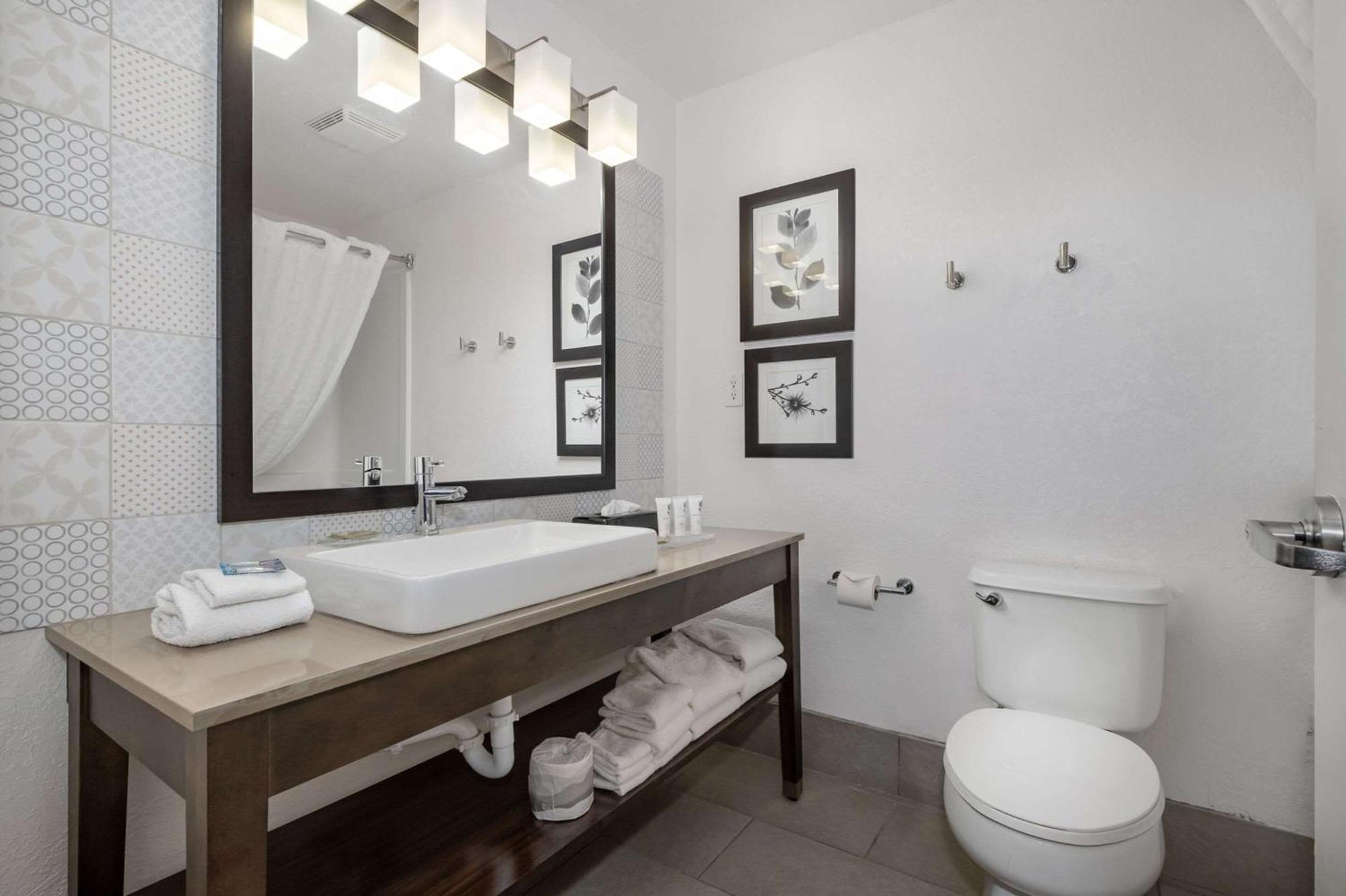 Country & By Radisson, Port Canaveral, Fl Hotel