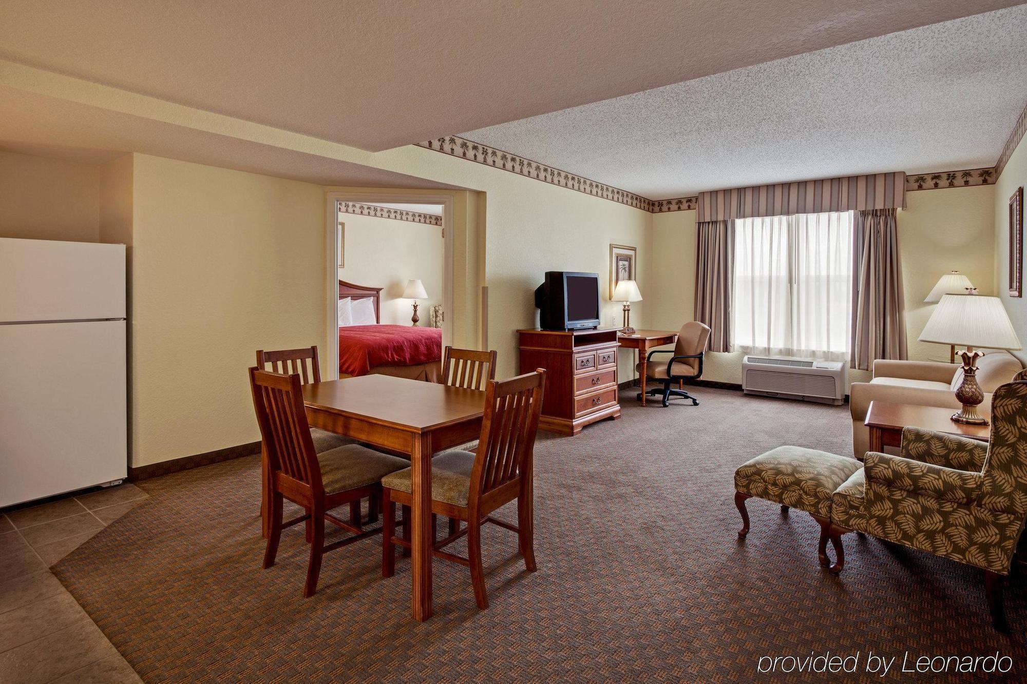 Hotel Country & By Radisson, Port Canaveral, Fl