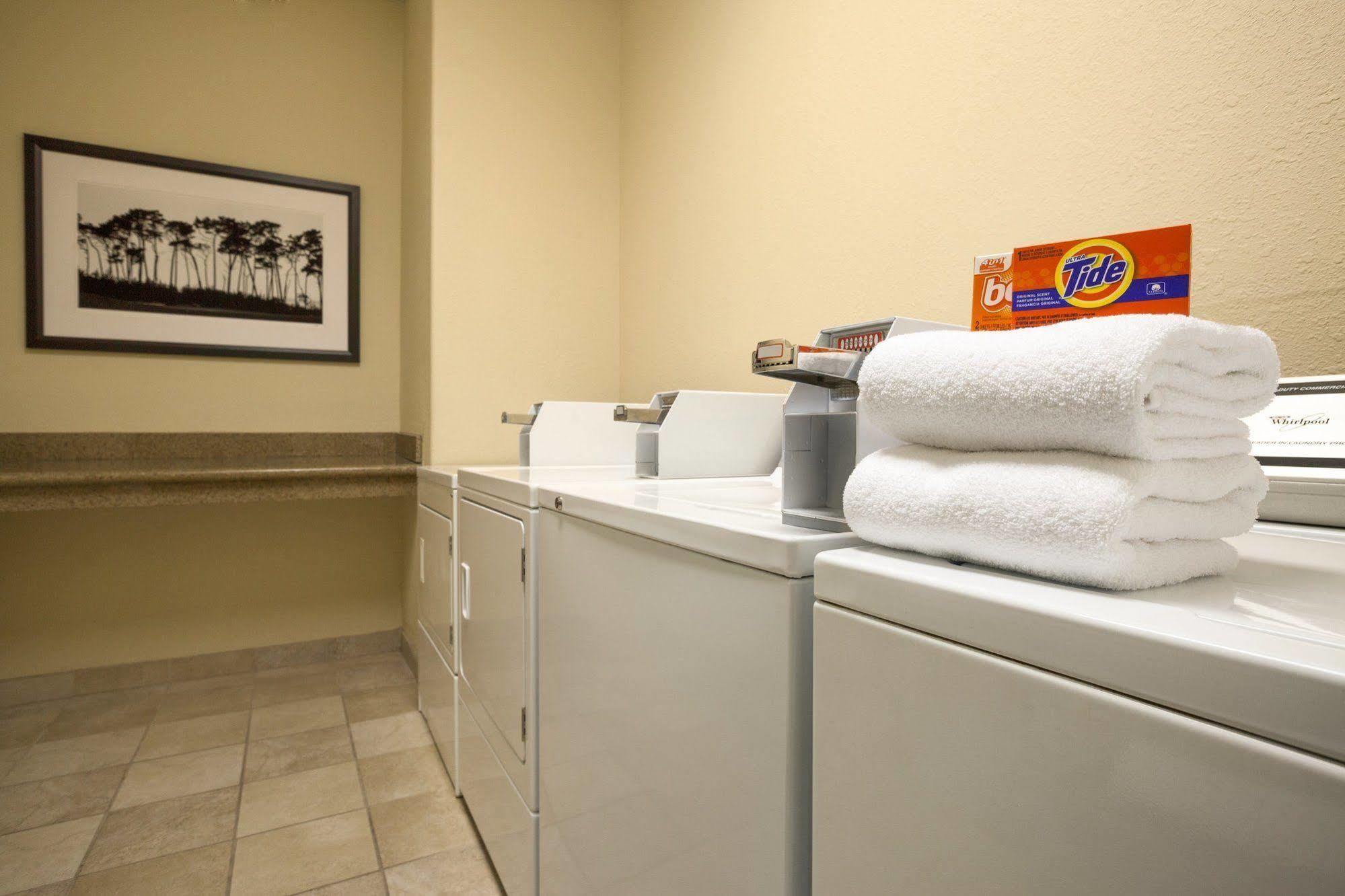 Hotel Country & By Radisson, Port Canaveral, Fl 3*
